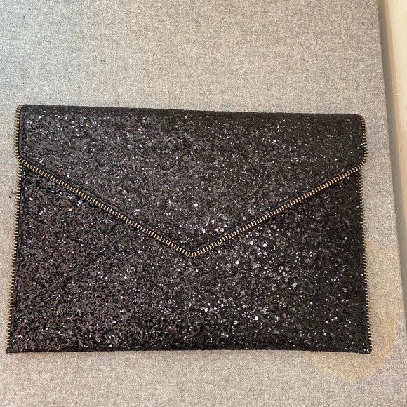 Rebecca Minkoff Handbags - Rebecca Minkoff Leo Clutch